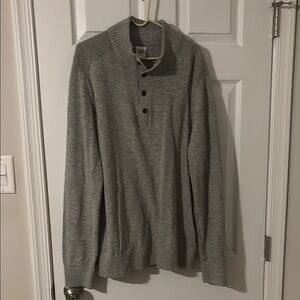 Men's Gray Sweater